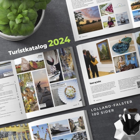 Turist katalog Turist katalog på 100 sider lavet for Visit Lolland Falster og Folketidende